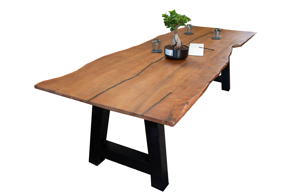 #260x100 #nussbaumfarben #a-gestellschwarz