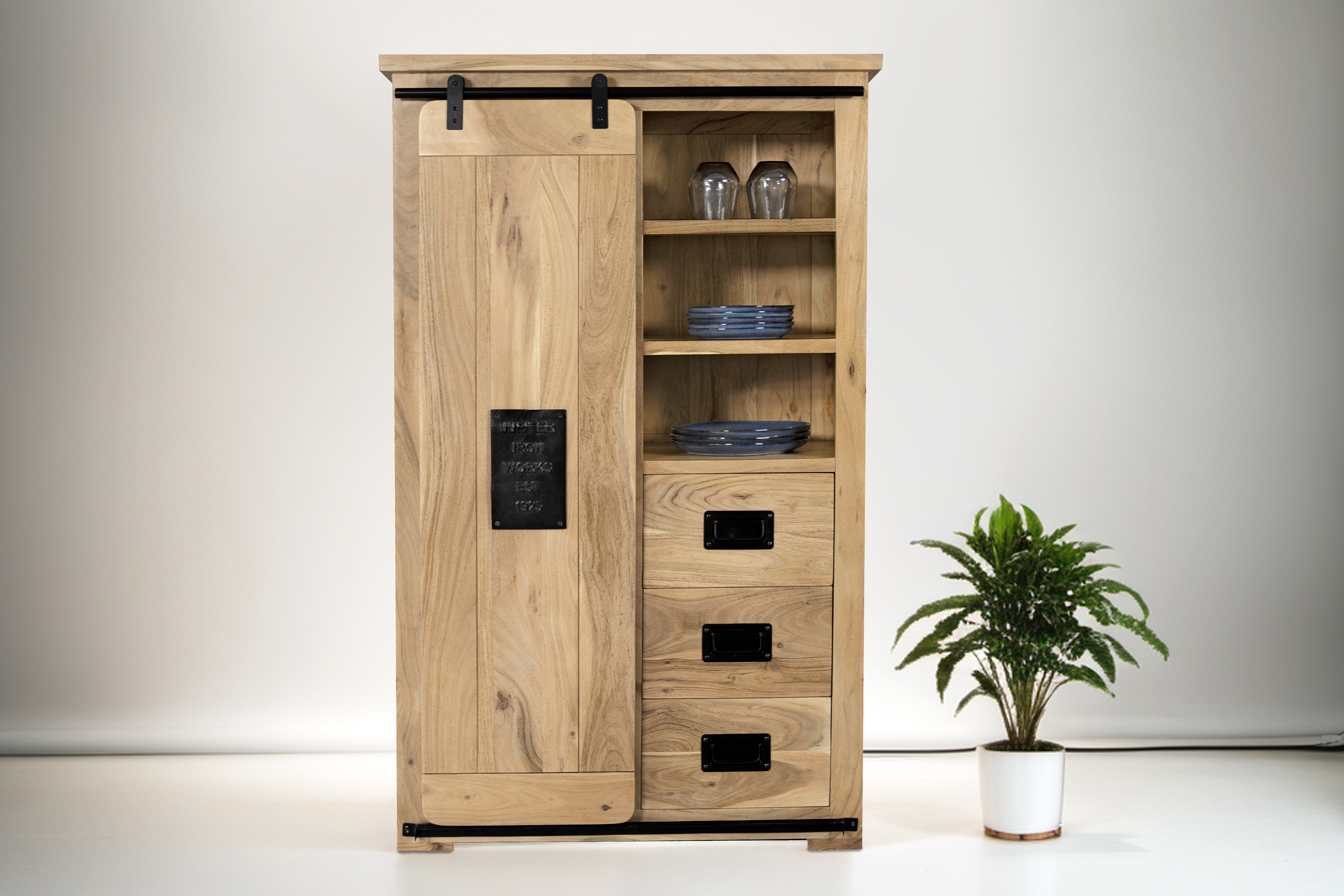 Highboard_Schiebetuer_4Schubfaecher_90x150x45_01